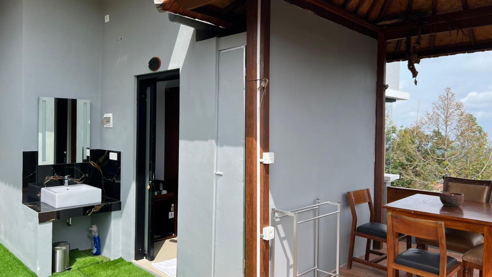 Mandhasativa Homestay Singaraja Zewnętrze zdjęcie